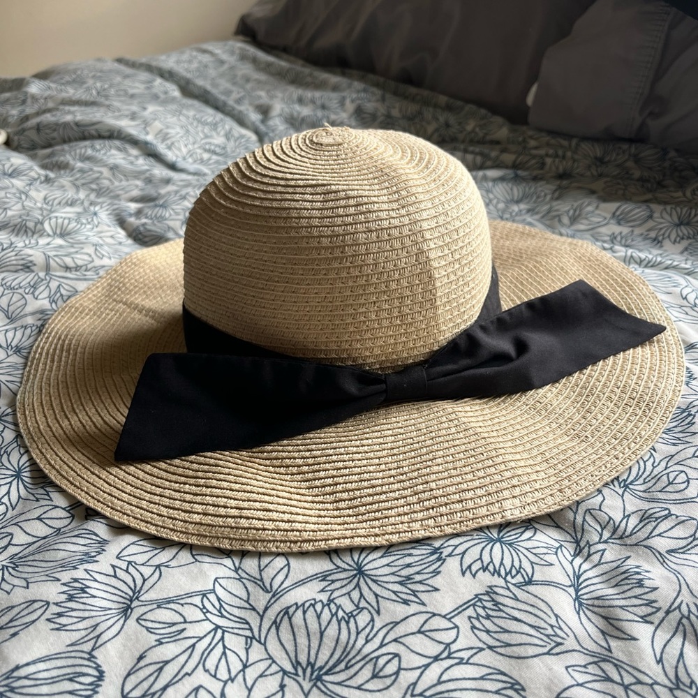 BP Floppy Sun Hat
